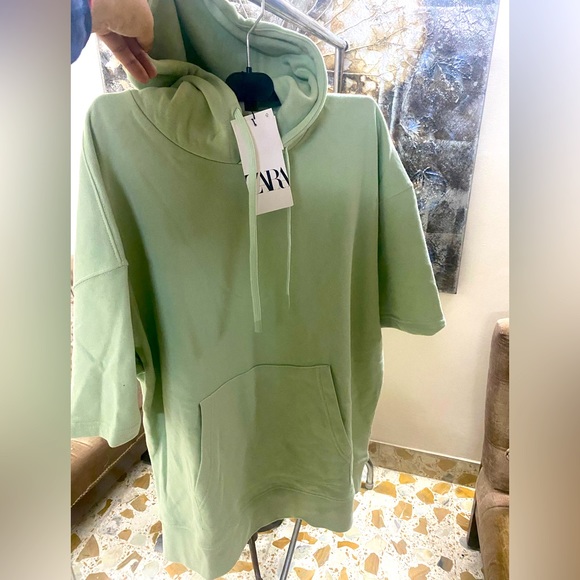 ZARA HOODED SWEATSHIRT!! New with tag. Sea green color. - Picture 3 of 7